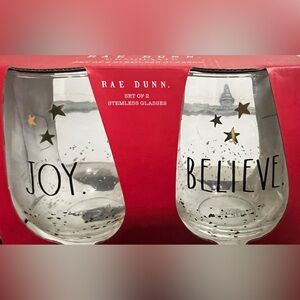 Set of 2 Holiday stemless glasses